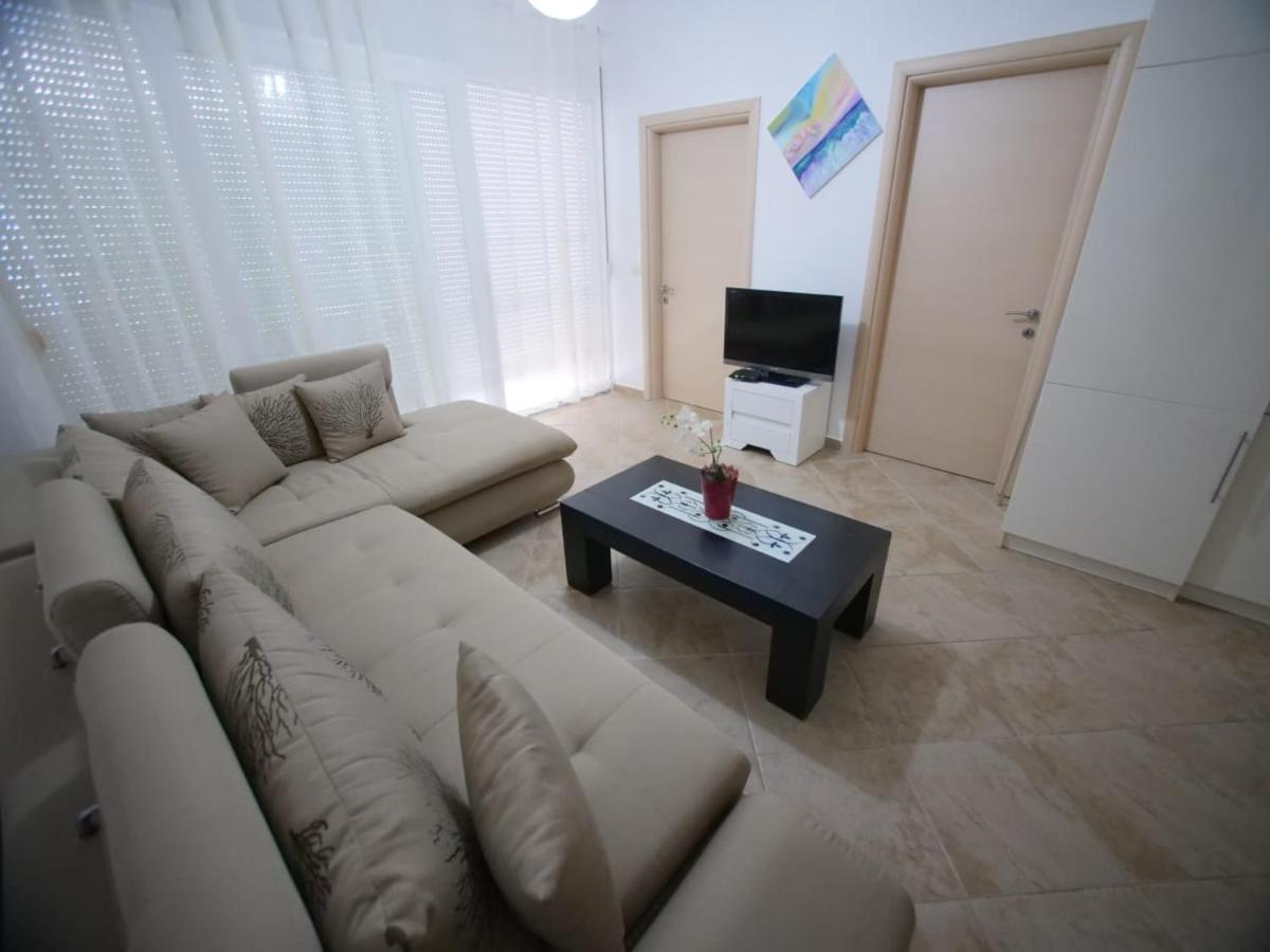 Sunset Apartment Saranda Bay Exterior photo