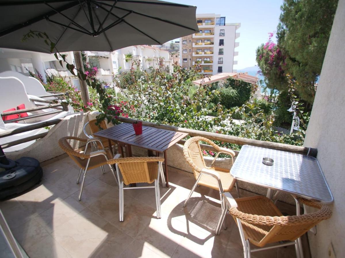 Sunset Apartment Saranda Bay Exterior photo