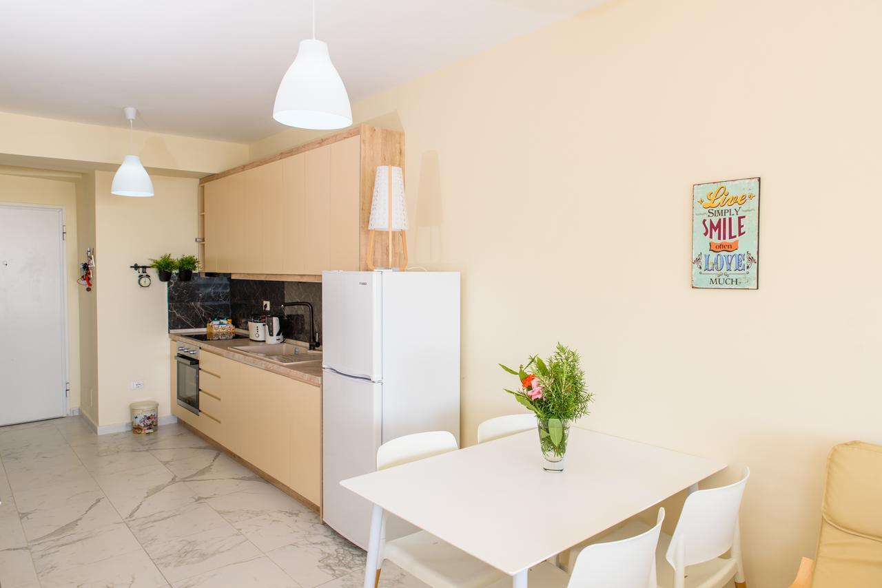 Sunset Apartment Saranda Bay Exterior photo